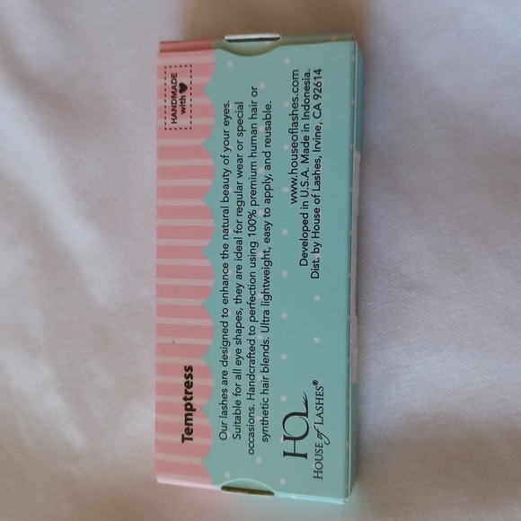 House of Lashes Lashes - Picture 2 of 2